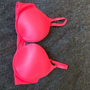 Victoria’s Secret FABULOUS Push-Up Bra